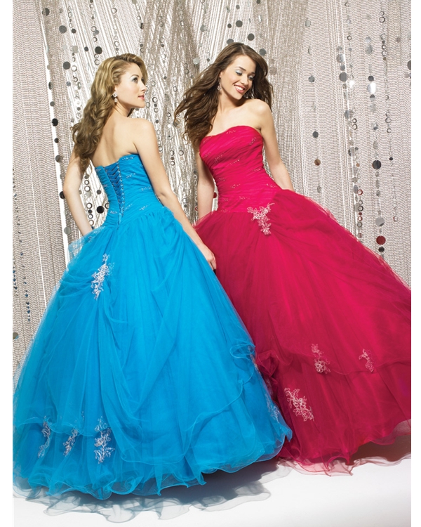 Gorgeous Blue Ball Gown Strapless Floor Length Tulle Quinceanera Dresses With White Appliques