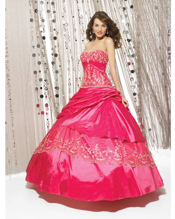 Full Length Ball Gown Sweatheart Strapless Watermelon Quinceanera Dresses With Elaborate Embroidery