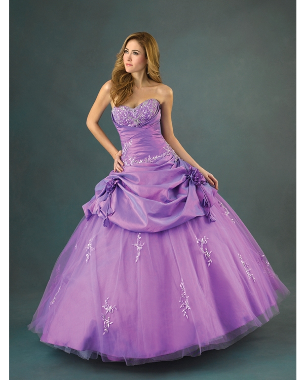 Lilac Ball Gown Sweatheart Strapless Floor Length Quinceanera Dresses With Embroidery
