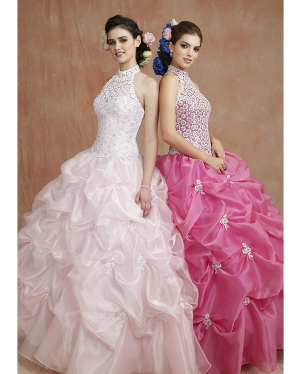 Graceful Pink Halter Ball Gown Full Length Lace Organza Quinceanera Dresses With Ruffles