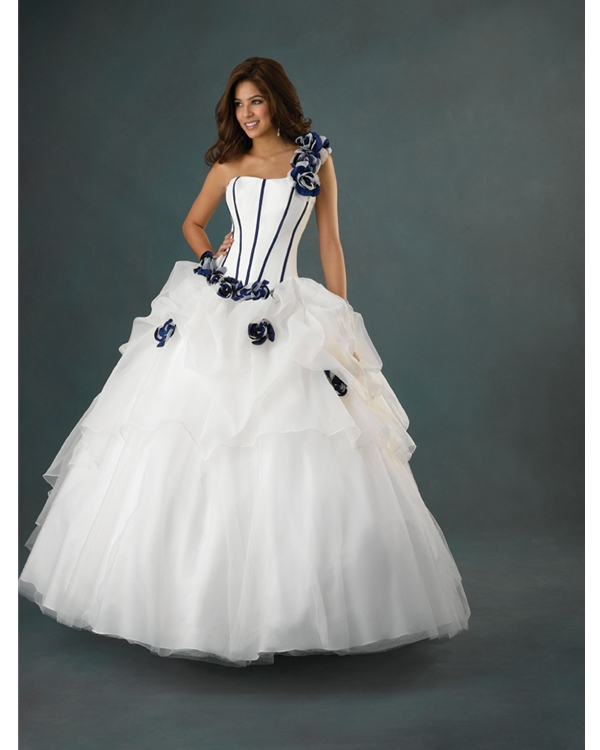 Fashionable White One Shoulder Sweatheart Full Length Ball Gown Quineanera Dresses With Navy Hand Made Flower