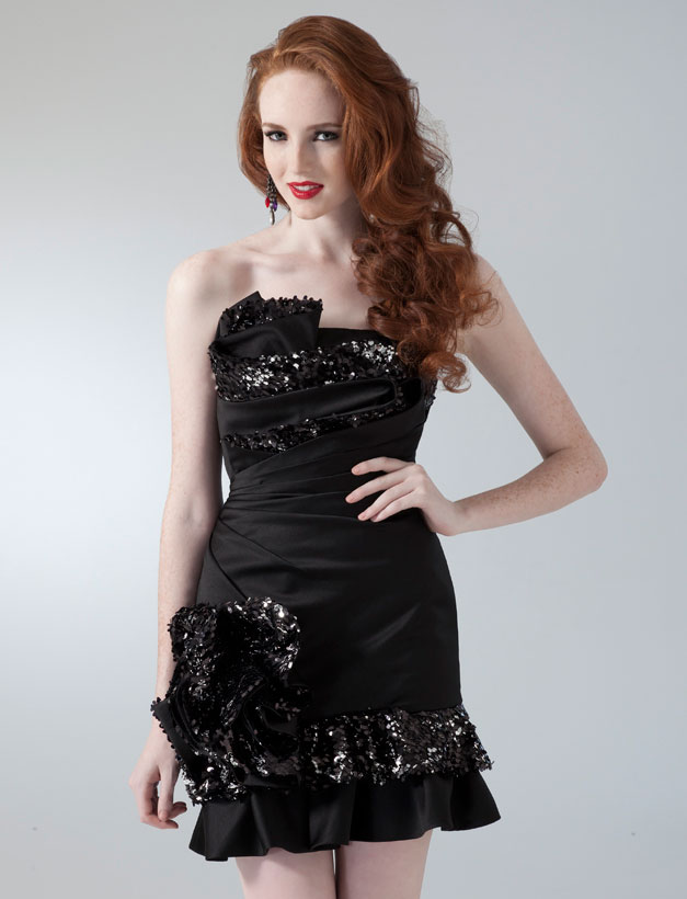 Strapless Column Black Mini Prom Dresses With Sequins And Ruffles 