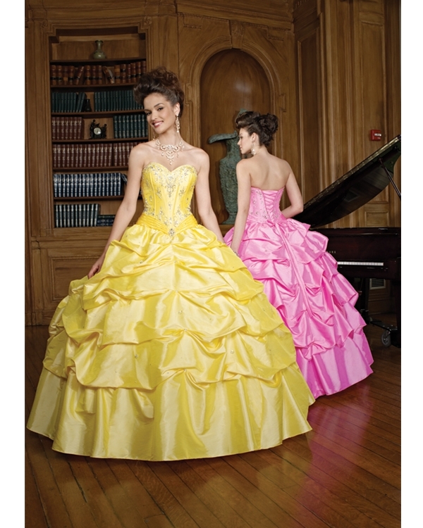 Green Sweetheart Strapless Ruffled Ball Gown Floor Length Taffeta Quinceanera Dresses With Beadings