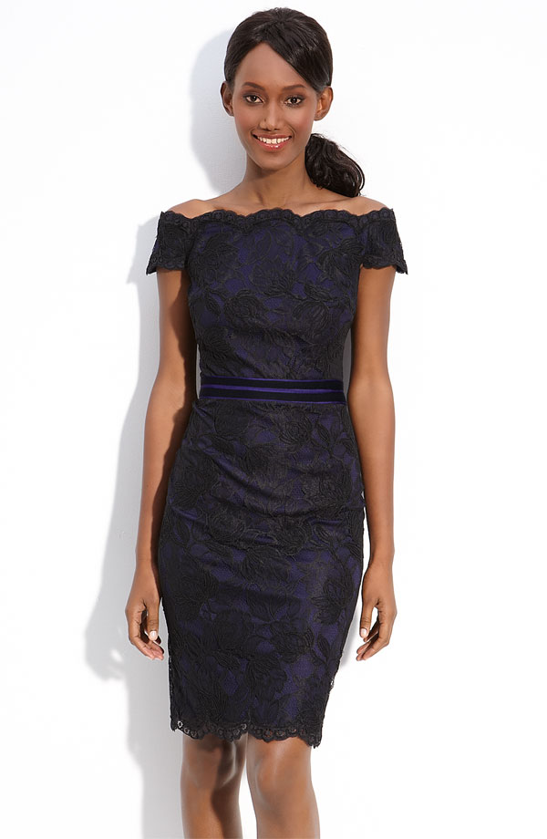 Dark Navy Column Off The Shoulder Zipper Knee Length Lace Prom Dresses With Belt