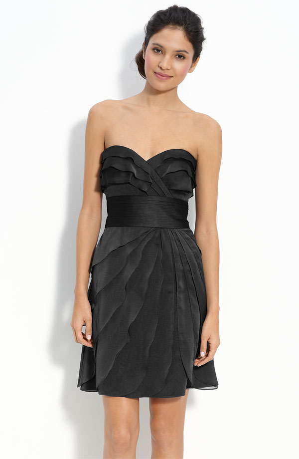 Black Column Strapless Sweetheart Zipper Ruffles Short Mini Prom Dresses