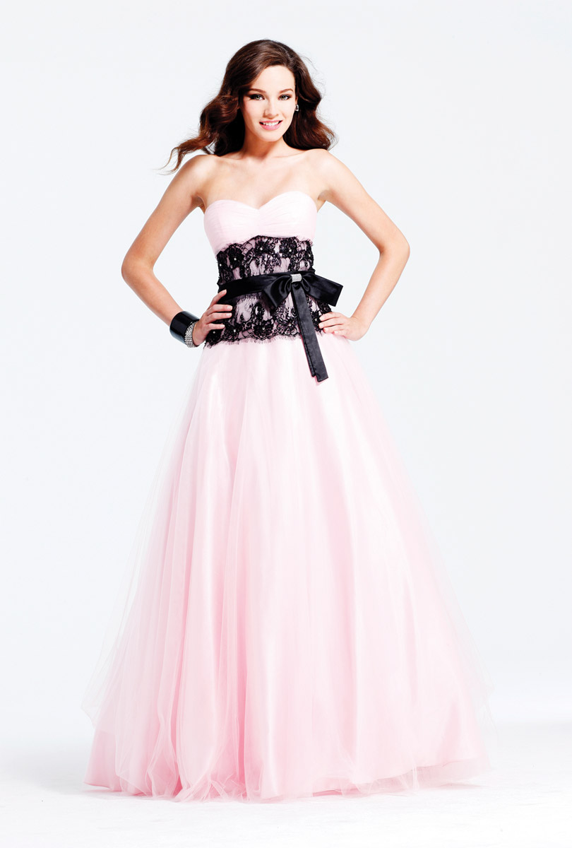 Pink A Line Sweetheart Full Length Tulle Prom Dresses With Black Lace And Tulle Embellished Waist