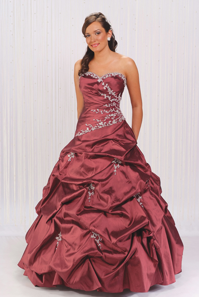 Burgundy Ball Gown Strapless Sweetheart Neckline Full Length Quinceanera Dresses