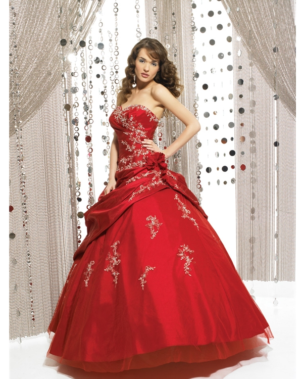 Strapless Sweatheart Ball Gown Full Length Red Quinceanera Dresses With Ivory Appliques